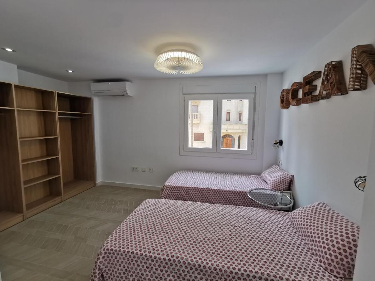 Spacious Villa With Private Pool And Beach Views El Moncayo Exterior photo