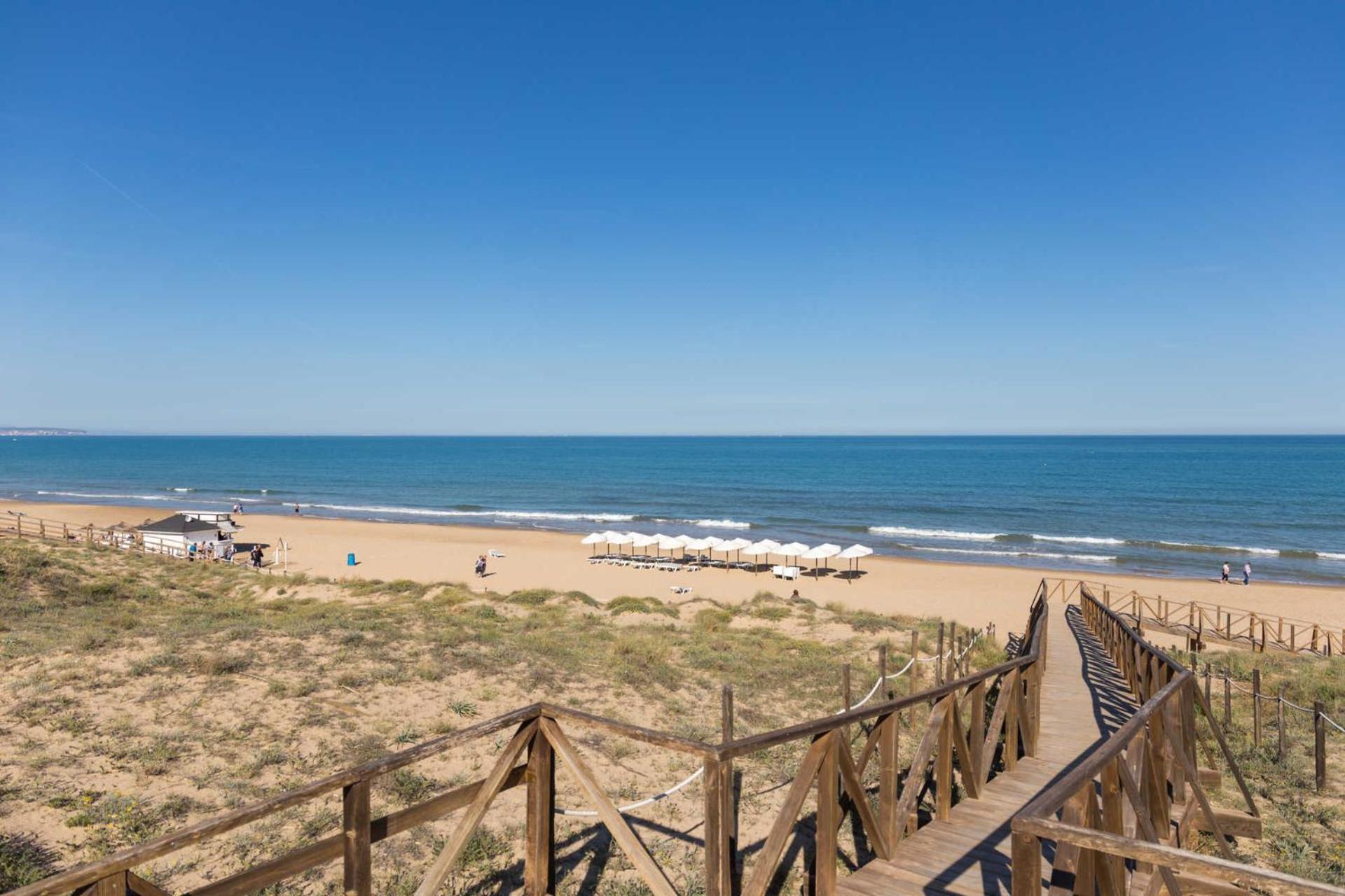 Spacious Villa With Private Pool And Beach Views El Moncayo Exterior photo